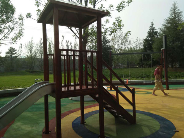 兒童游樂設(shè)施